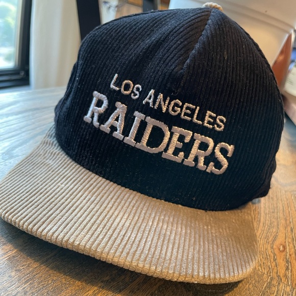 1980’s Los Angeles Raiders hat. Great condition. - Picture 3 of 4